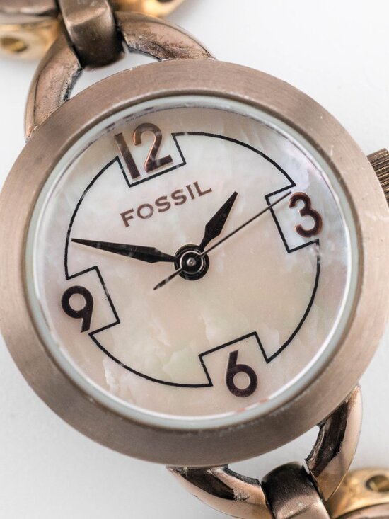 Fossil ES-1946 Three-Hand Quartz Analog Women\'s Watch New Battery